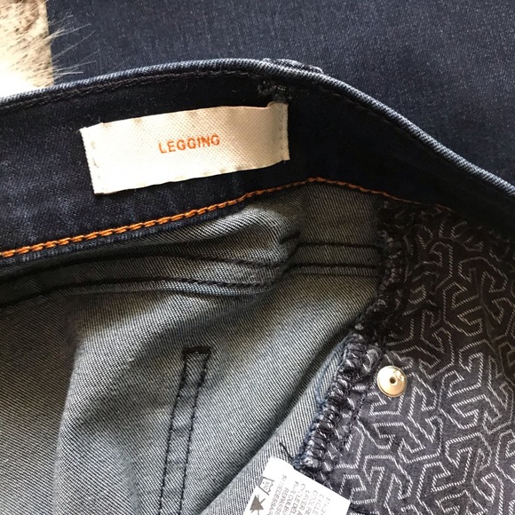 Tory Burch ⚜️ Dark Wash Jean Legging - Picture 8 of 8